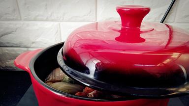 在盖上锅盖闷烧5分钟。