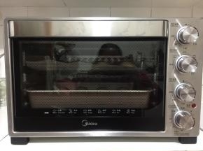 放进烤箱发酵至两倍大！