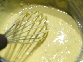 继续搅拌均匀，