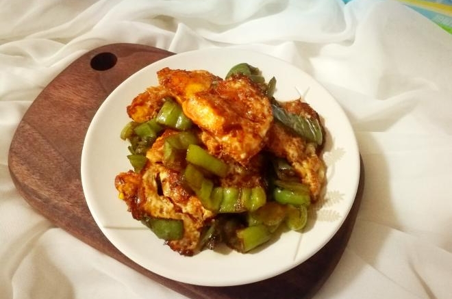 青椒炒煎鸡蛋