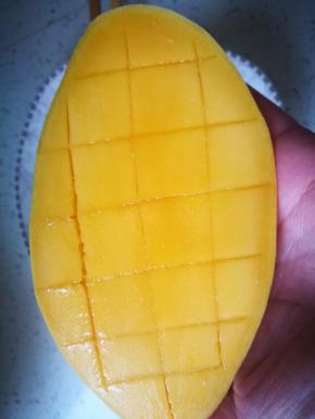 如图用小刀这么划