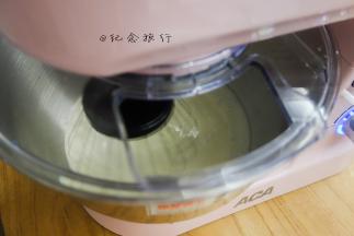 200g淡奶油+砂糖启动厨师机6档打发