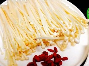 金针菇，枸杞子