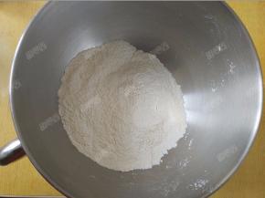 所有干性材料混合均匀