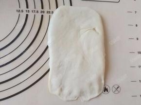 翻面，底边压薄