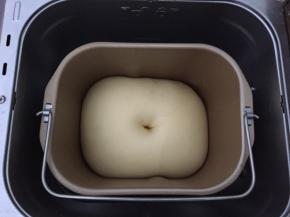 发酵到两倍大，戳洞不回缩即可