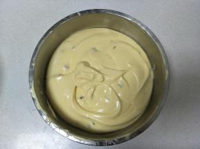 得到细腻有光泽的蛋糕糊