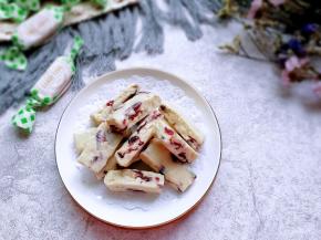 成品图！太好吃哦，切的时候已经偷吃了好几块！