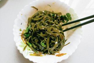 然后翻拌均匀；