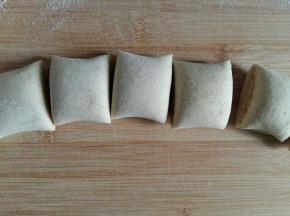 切成你想要的大小，也可以做成你喜欢的造型。