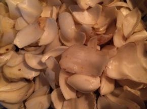 把百合剥好后洗干净