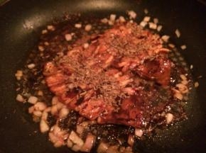 再撒入孜然