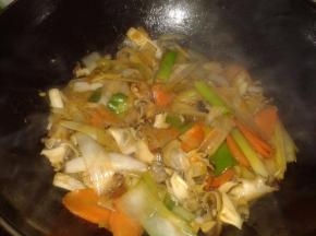 汤汁煮沸即可起锅了