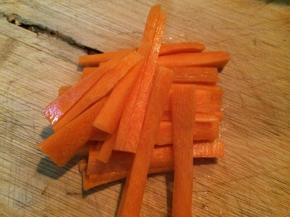 胡萝卜切长条