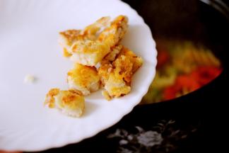 最后加入煎好的鳕鱼、搅拌均匀即可关火