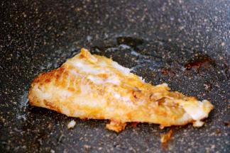 直至两面金黄即可关火