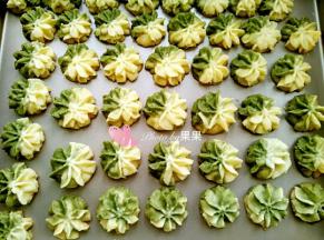 最好不要上色，这样烤出来才漂亮