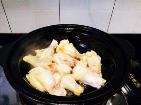 保持小火慢慢煎