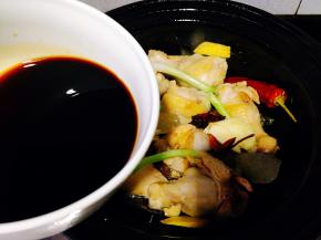 淋上刚才调好的汁