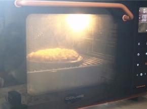 入烤箱200度烤20分钟左右。