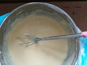 搅拌均匀，至无颗粒。