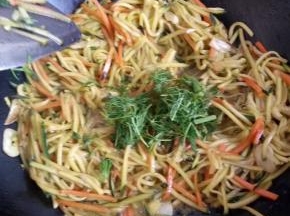加入盐茴香入味