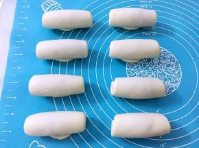 全部做好盖上保鲜膜醒发20分钟