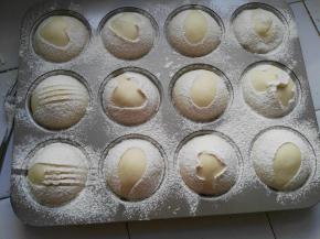 把量勺、叉子、勺子移走，花纹就出现了