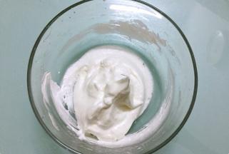 翻拌至看不到粉类即可