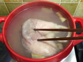 煲至筷子可以轻松搓一个洞就可以了