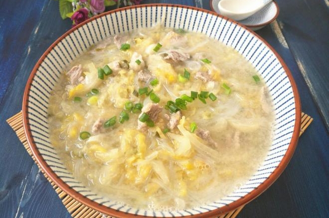 酸菜粉丝汤
