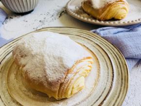 浓郁白巧克力味，非常好吃。