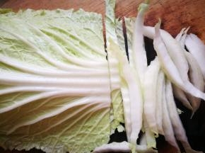 大白菜洗净切丝