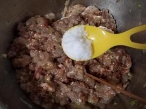 再来一点盐。