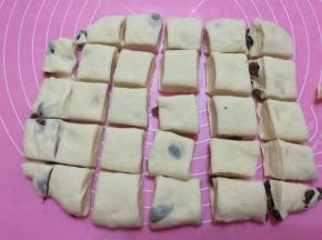 切成小块。