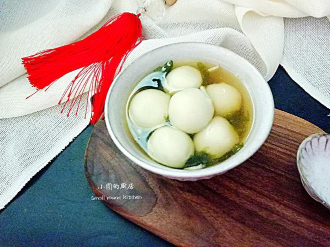 荠菜猪肉汤圆