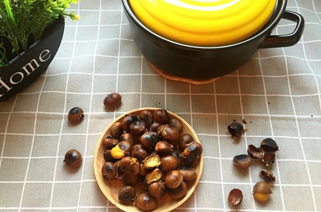 砂锅烤板栗