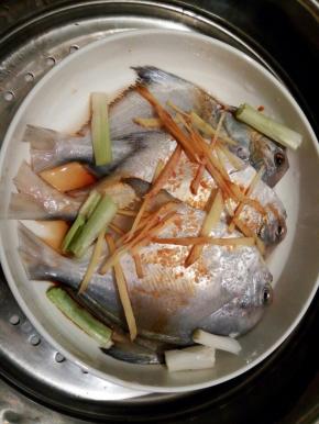 沸水上锅蒸熟即可