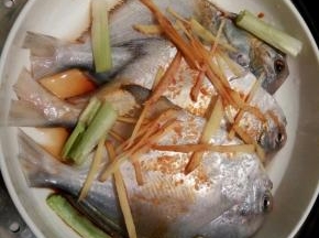 沸水上锅蒸熟即可