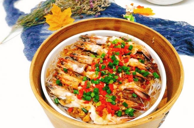 蒜蓉粉丝蒸黄虾+黄蛤豆腐汤