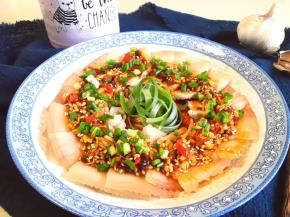 撒上葱花，很有食欲看着