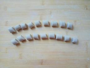 分割小面剂，每个约5g，一共113个。