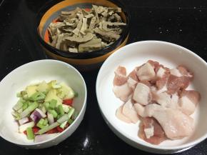 材料全部切好待用