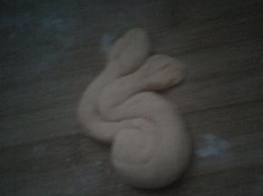 并来回折成兔子形状