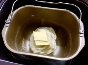 加入黄油，继续启动“和面团”程序