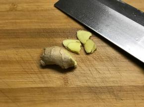 老姜切片。