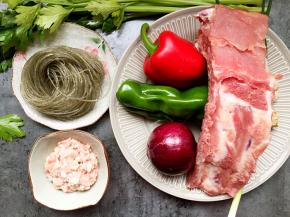 准备材料如图。