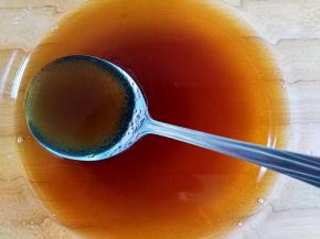 一勺清水搅拌均匀