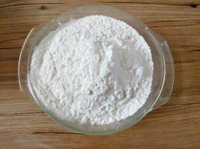糯米粉和粘米粉称重，如果不喜欢太粘牙的可以稍减少糯米粉的量，增加粘米粉的量