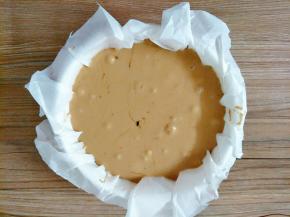 倒入米浆弄平整